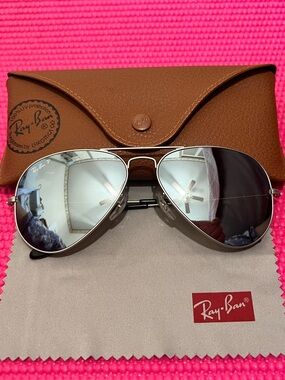 Ray-Ban Aviator Sunglasses in Silver and Brown